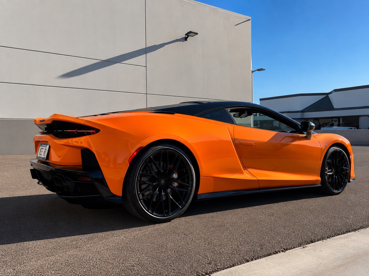 McLaren GTS — photo 1
